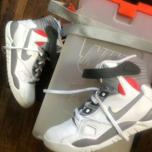 Best 25+ Deals for Mens Nike Pump Shoes 